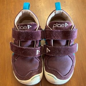 Toddler plae sneakers